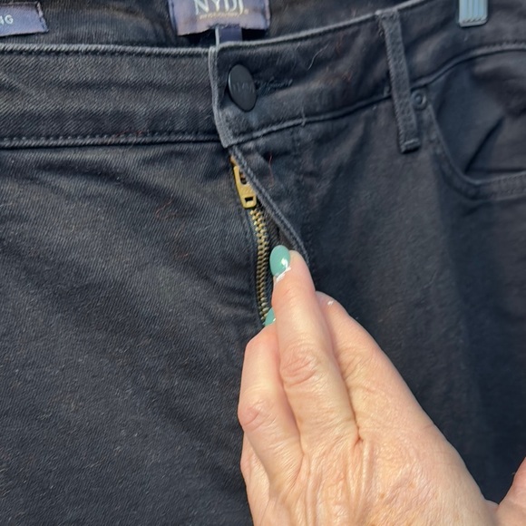 NYDJ Black Skinny Jeans Stretch Size 16 Pockets Straight Leg - Picture 6 of 13